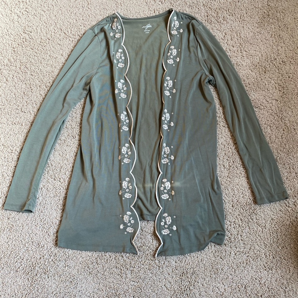 Alya Cardigan